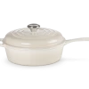 Le Creuset Signature Cassadou Braadpan ø 26 Cm Gietijzer Meringue -Boetiekwinkel voor keukengerei lc 20200116 hl ps fs 21079267164430 001