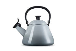 Le Creuset Kone Fluitketel 1,6 Liter Staal Mist Grey -Boetiekwinkel voor keukengerei lc 20201215 zs ps fs 40101025410000 003