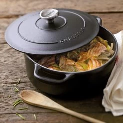 Chasseur Braadpan 4 Liter ø 24 Cm Gietijzer Mat Zwart -Boetiekwinkel voor keukengerei round casserole life02