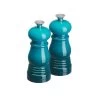 Le Creuset Peper- En Zoutmolen 11 Cm Kunststof Caribbean Blue 2-delig -Boetiekwinkel voor keukengerei set van 2 molens in caribbean blue 11cm 20gr 1 1550583781 1000x1000